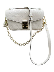 Louis Vuitton: Pouchette Metis East West Bag - Cream